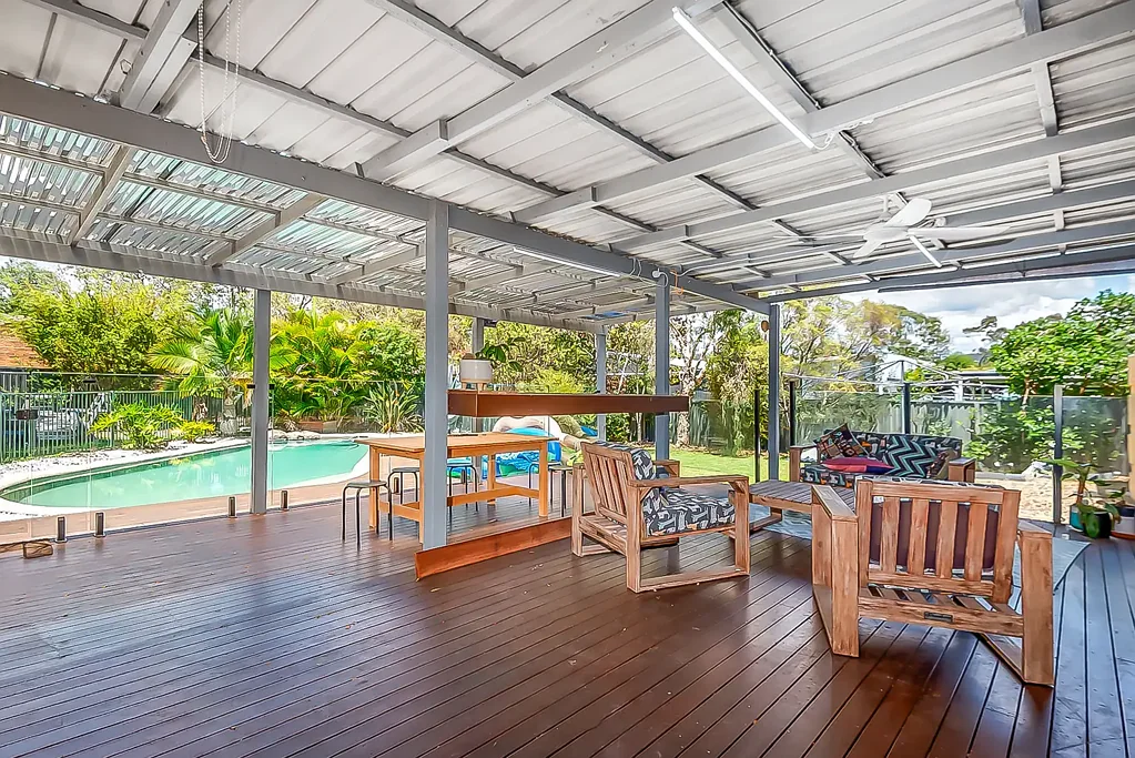 Mudgeeraba 3ਬੈੱਡਰੂਮ DECK. DIP. DINE. REPEAT