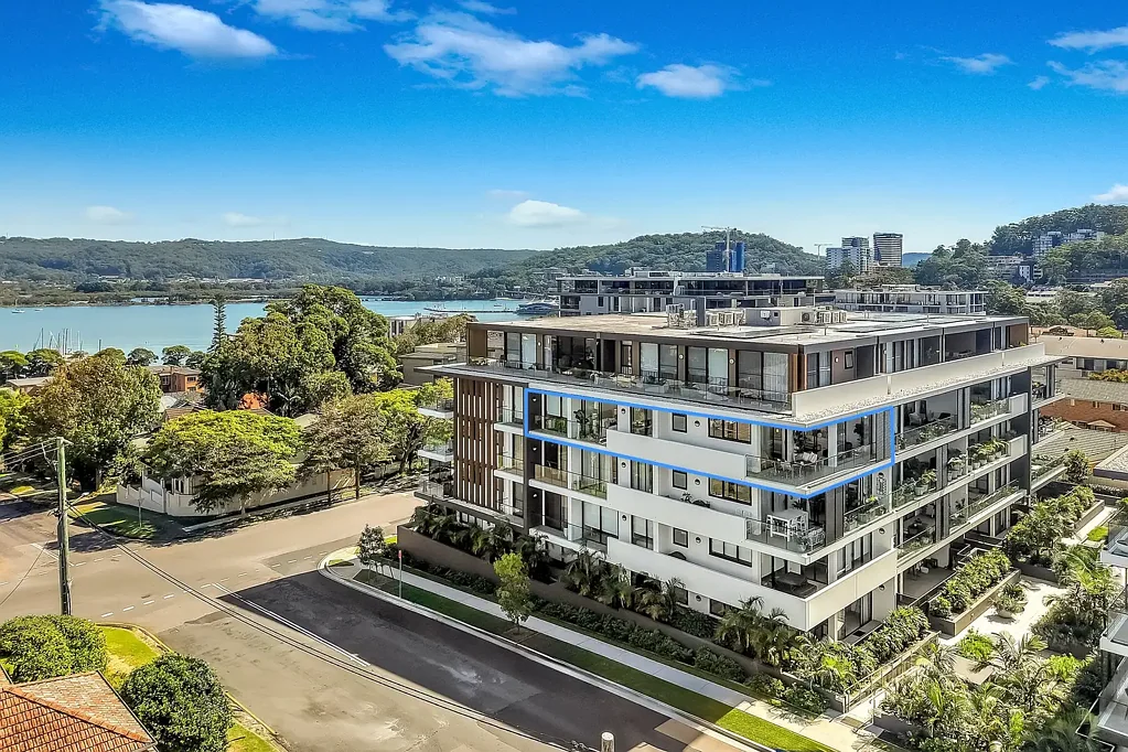 Point Frederick 3Kwarto Luxury Sub-Penthouse & Panoramic Water Views