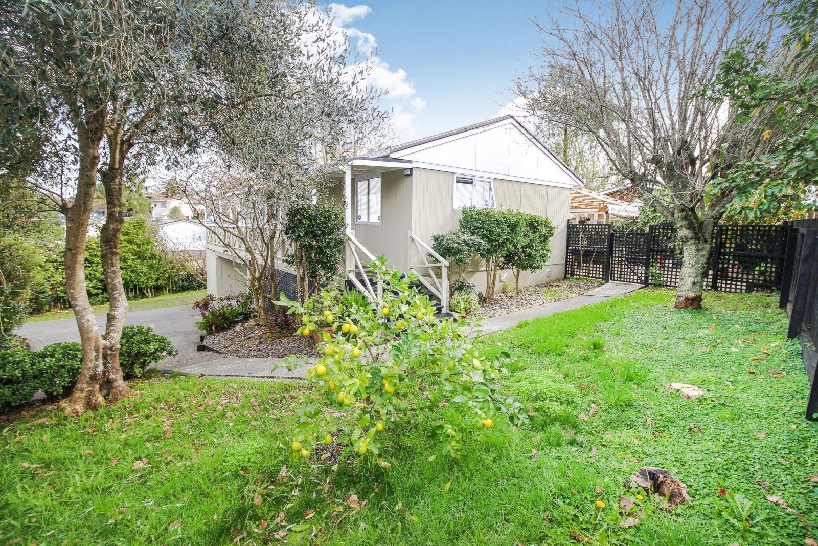 2/27 Midgley Road, West Harbour, Auckland - Waitakere, 3 ห้องนอน, 0 ห้องน้ำ