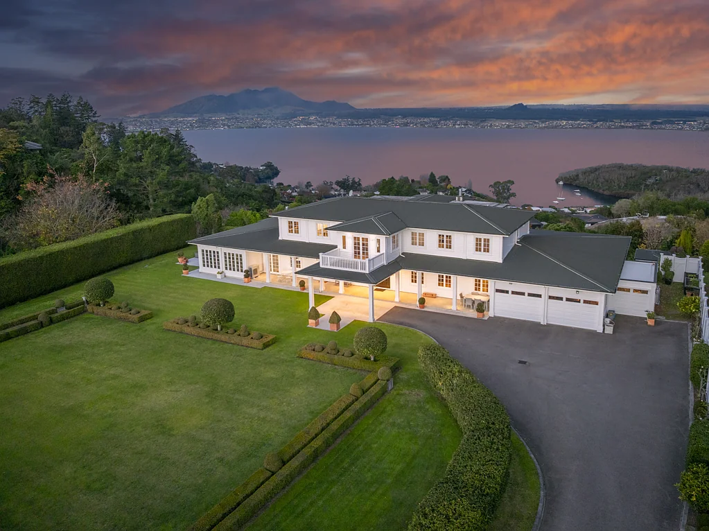 Acacia Bay 5房  Iconic Acacia Bay Estate – Contemporary Luxury