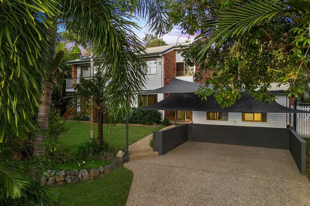37 Bishop Street, The Range, QLD 4700