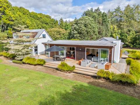 Te Horo  EXQUISITE RURAL DREAMSCAPE