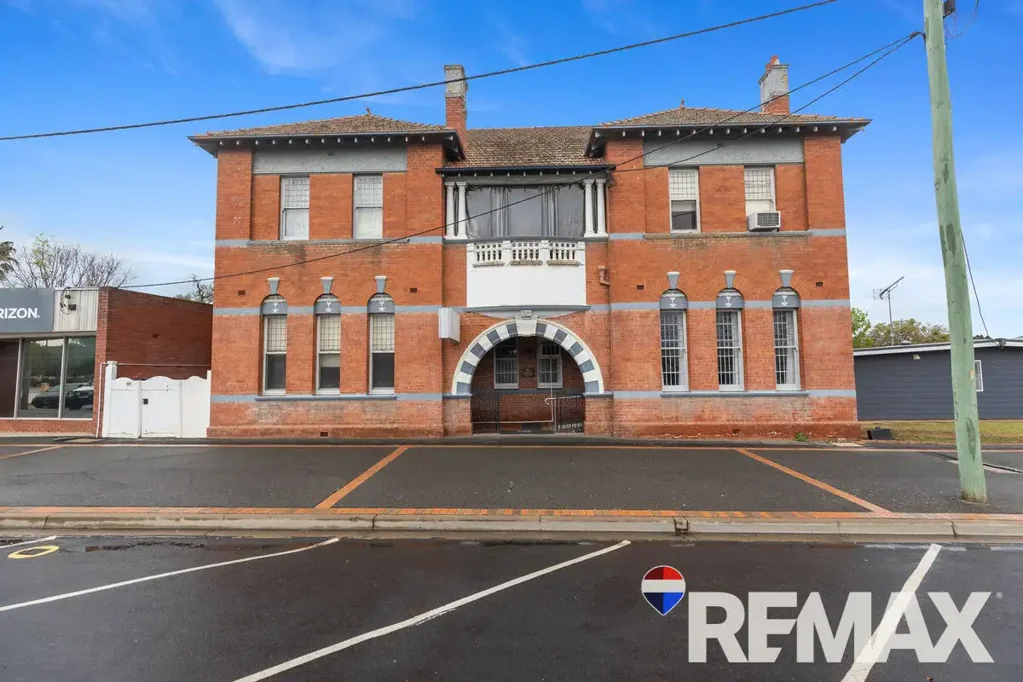 Junee 5房  Bringing Junee History to Market...