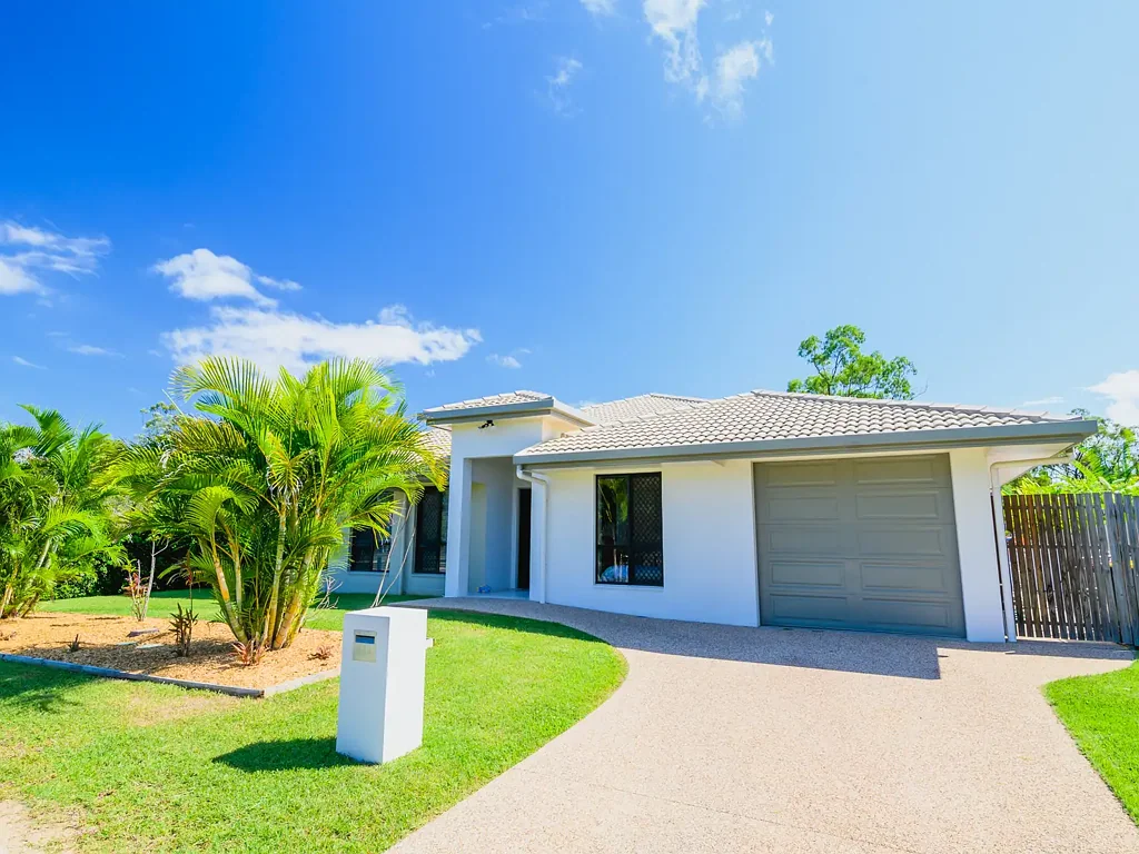 Burdell 4બેડરૂમ Fully Compliant SDA Asset – Built for Long-Term Returns
22 Mallorca Circuit,  Burdell Qld 4818