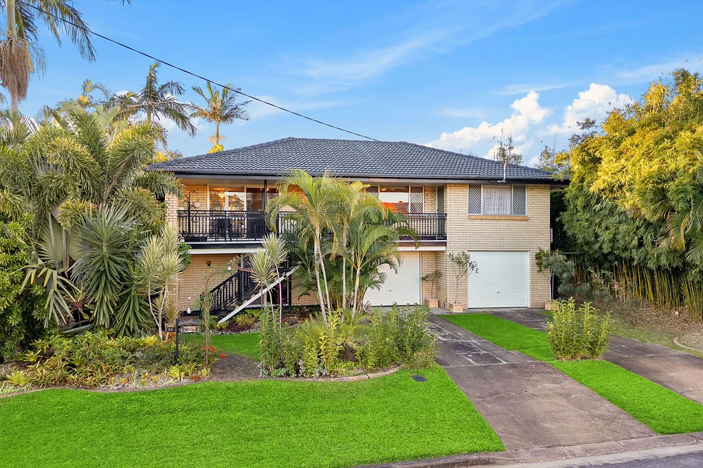 10 Lorrimore Street, Macgregor, QLD 4109