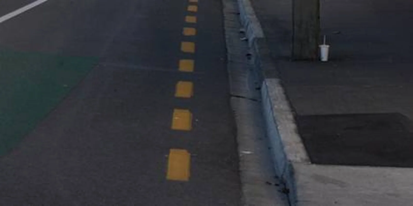 停車冲突  市中心周边社区居民很烦恼