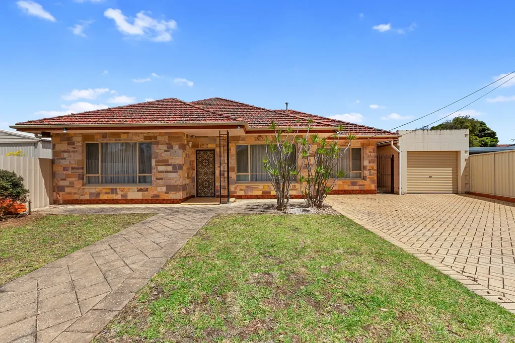 Family Home in the Heart of Campbelltown