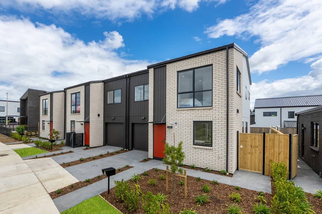 Flat Bush 3Moenga Homestar 6 Comfort + Lending Perks
