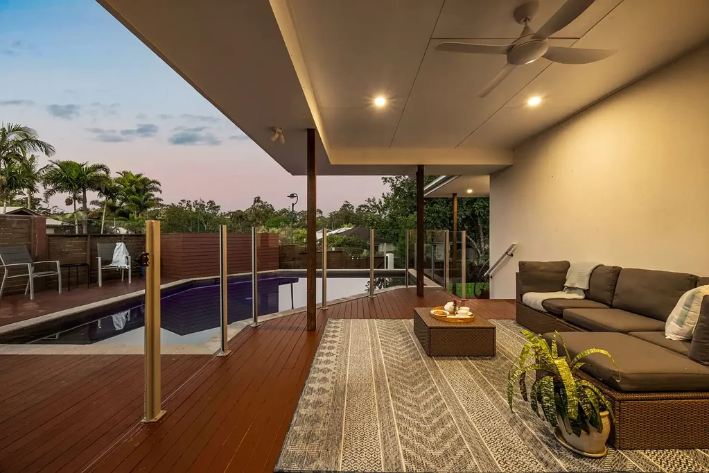 Buderim 5房  Exceptional Dual Living on Prized Corner Allotment