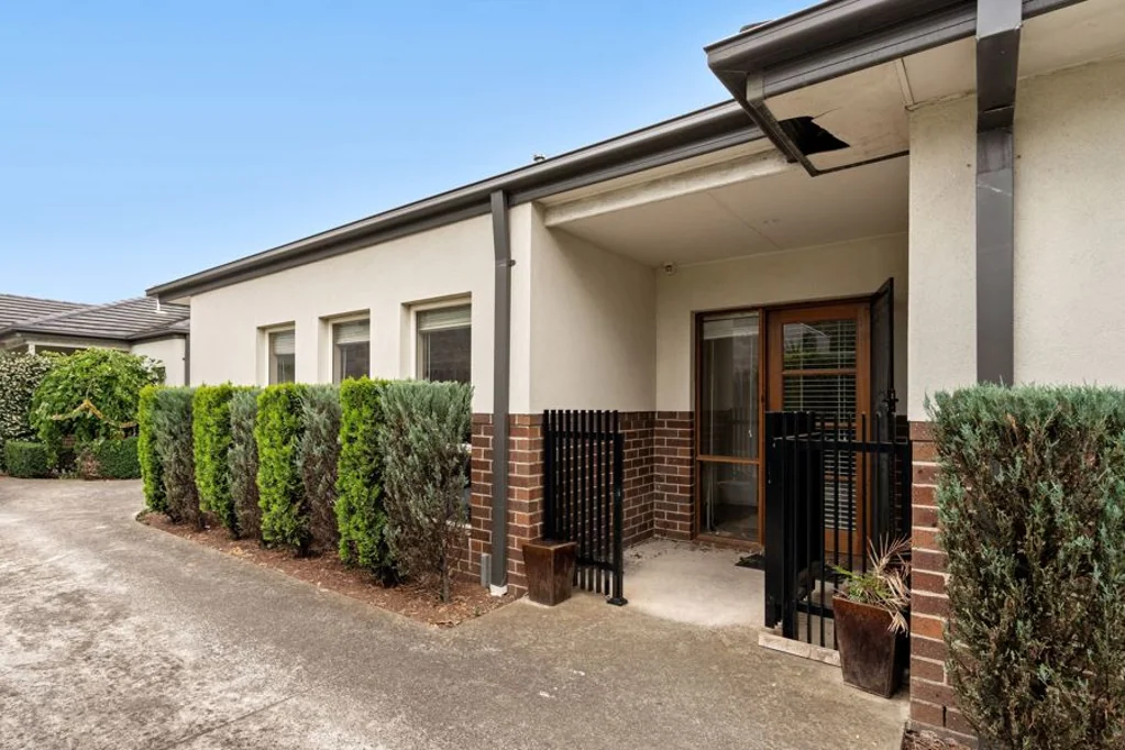 2/27 Birch Avenue, Tullamarine, VIC 3043