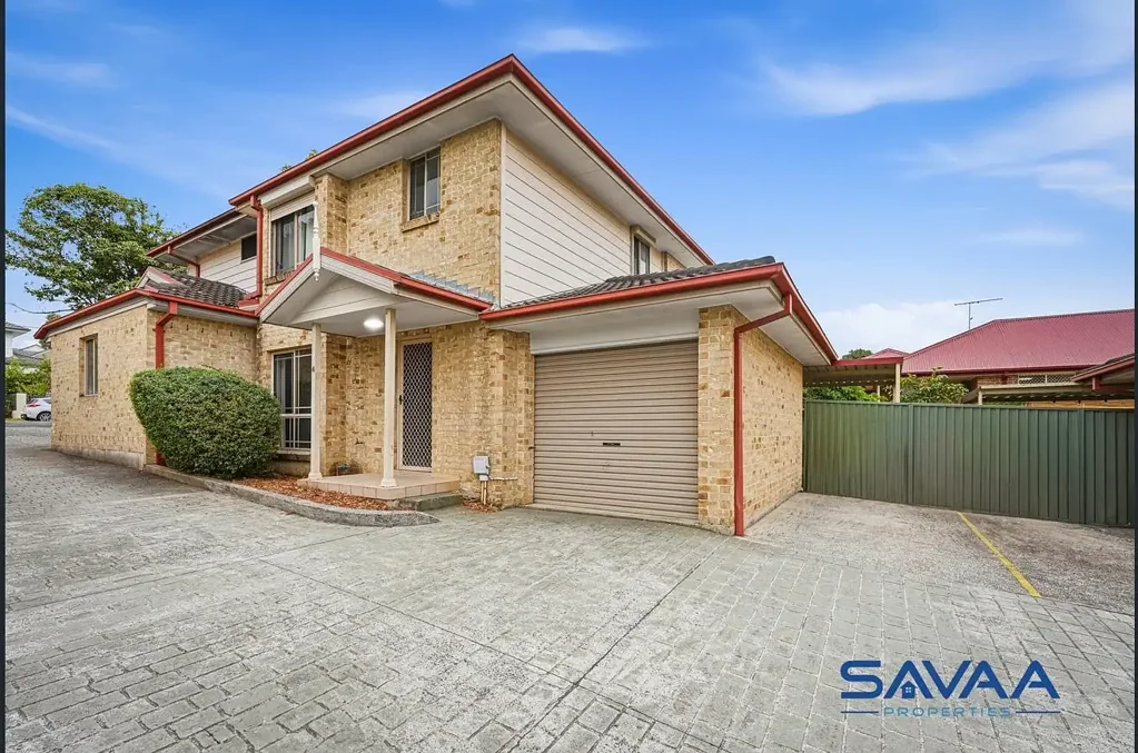 Spacious 3 Bedroom Townhouse in the Heart of Girraween!