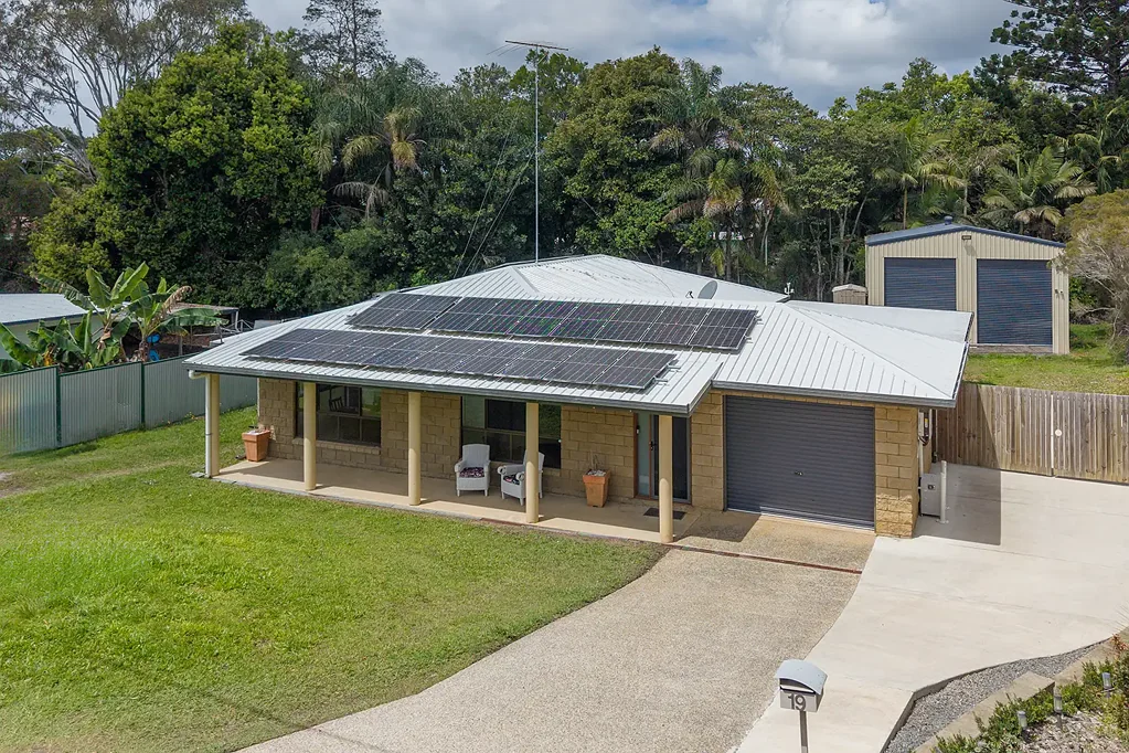 Cooroy 4ਬੈੱਡਰੂਮ Great Family Home + Big Shed