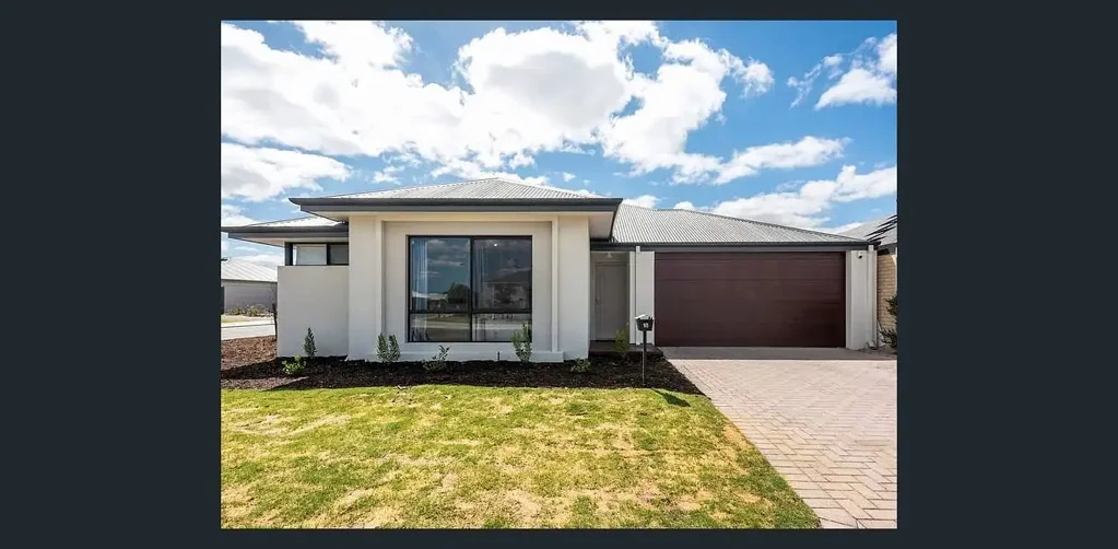 Modern 4 Bedroom Family Home in Prime Brabham Location