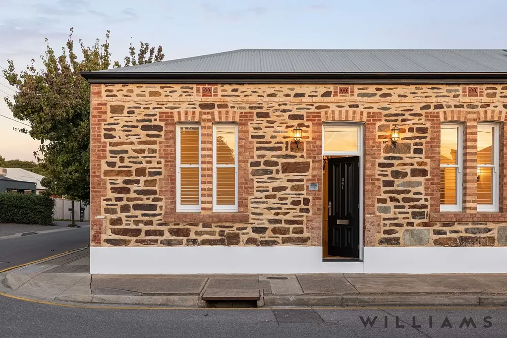 Brompton 4 Bedroom CONTRACTED AT AUCTION BY MARINA ORMSBY 0488 183 521 - WILLIAMS LUXURY