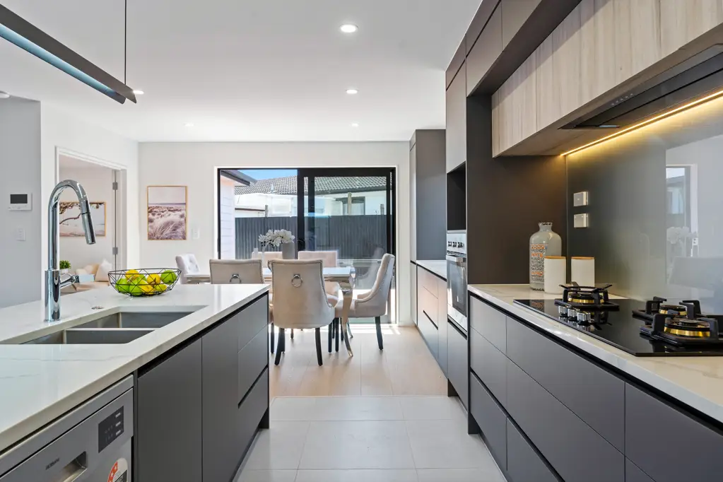 Randwick Park 6બેડરૂમ A Modern Gem with Unmatched Space and Comfort!