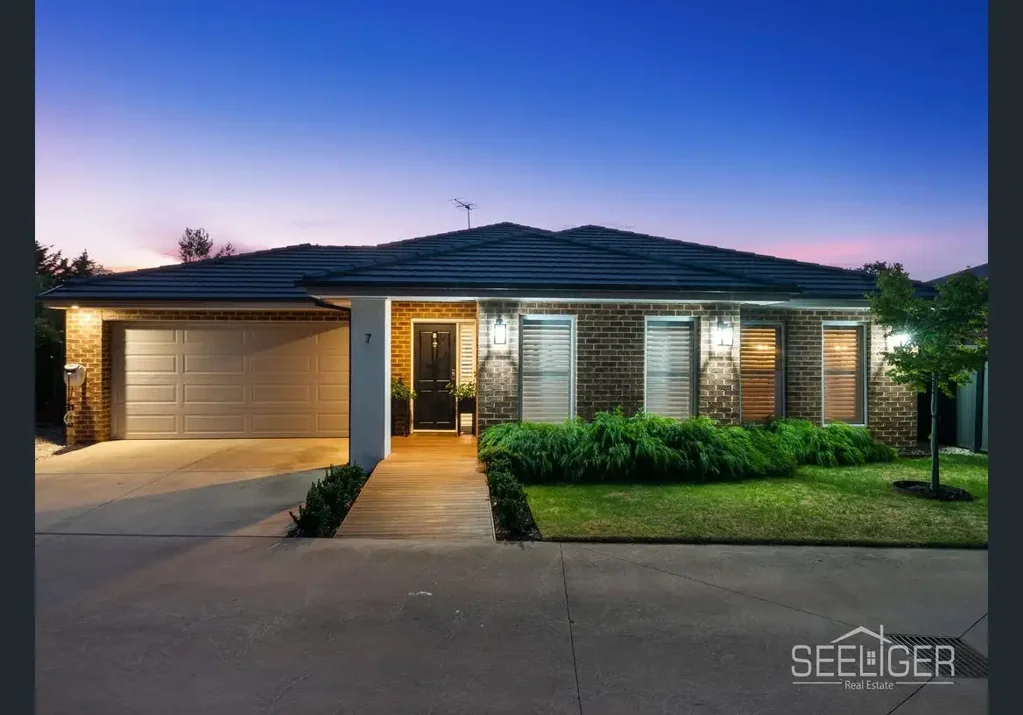 Yarrawonga 4બેડરૂમ Exceptional Lakeside Luxury – Sophisticated Living in Yarrawonga