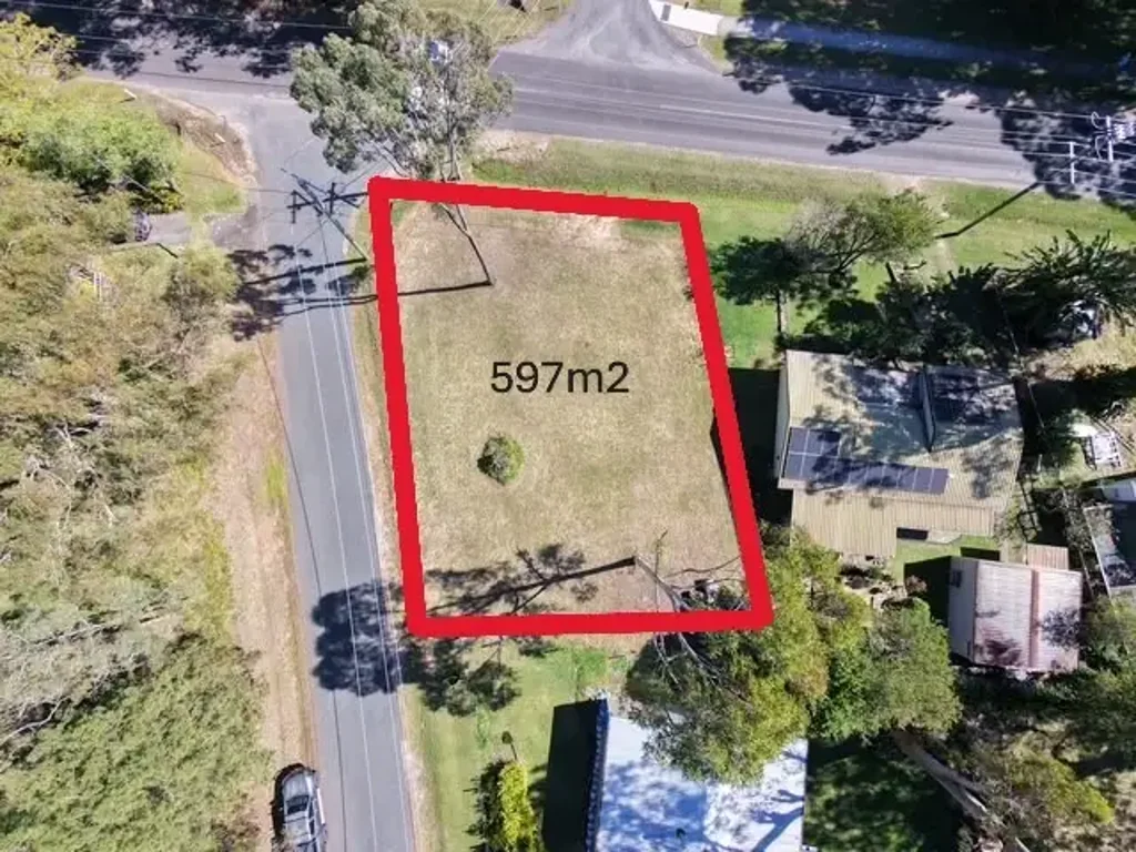 Macleay Island Prime Corner Block – Walk to the Ferry & Bowls Club! Build Your Island Dream on Macleay Island