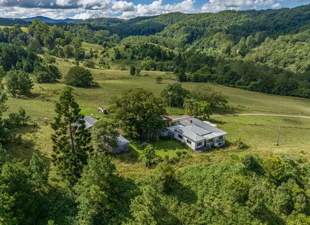 Charming Rural Retreat  at  537 Tuntable Creek Road, Tuntable Creek