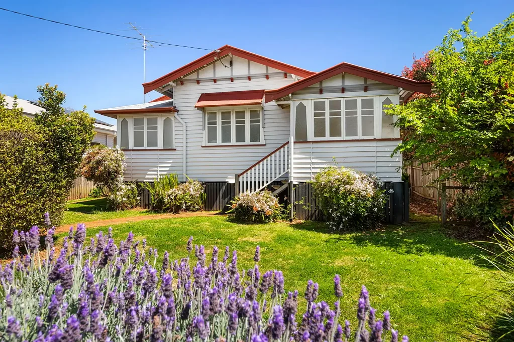 Toowoomba City 3 Slaapkamer OFFERS CLOSING 4.00PM TUESDAY 29.09.25