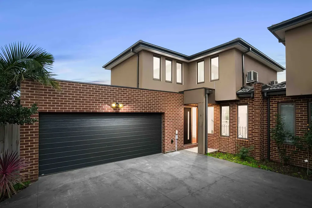 Clayton South 4部屋 Modern Comfort & Flexible Living in a Prime Clayton South Pocket