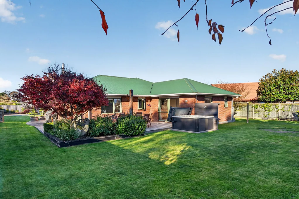 Masterton 4Phòng ngủ BEO $870,000-Peaceful Family & Home Office Oasis