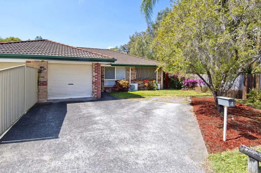 RARE FIND IN HELENSVALE