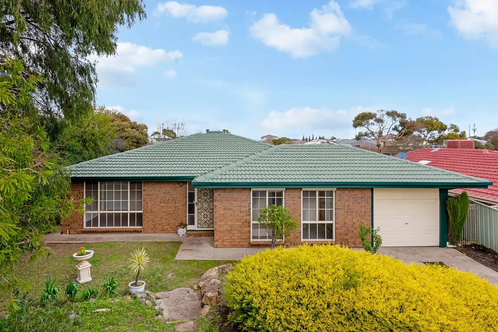 10 Gibson Court, Woodcroft, SA 5162