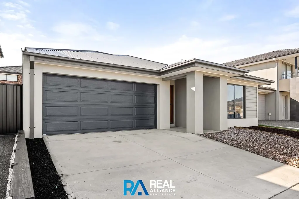 Clyde 4房  SMSF & Negative Gearing Opportunity | Brand-New & Lease-Ready |Move-in Now