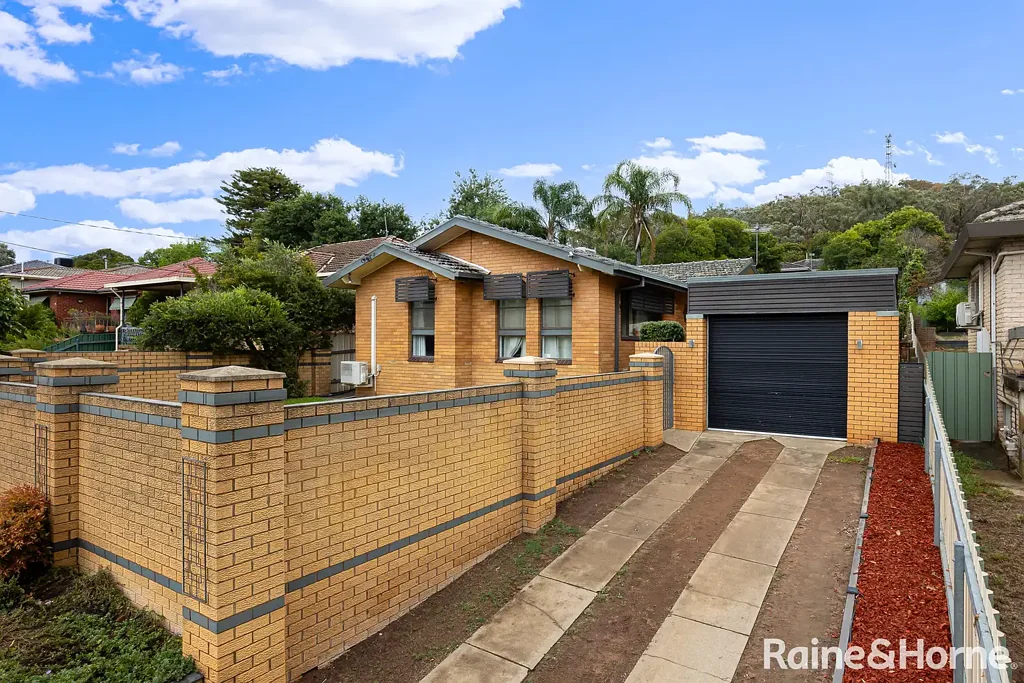 178 Lake Albert Road, Kooringal, NSW 2650