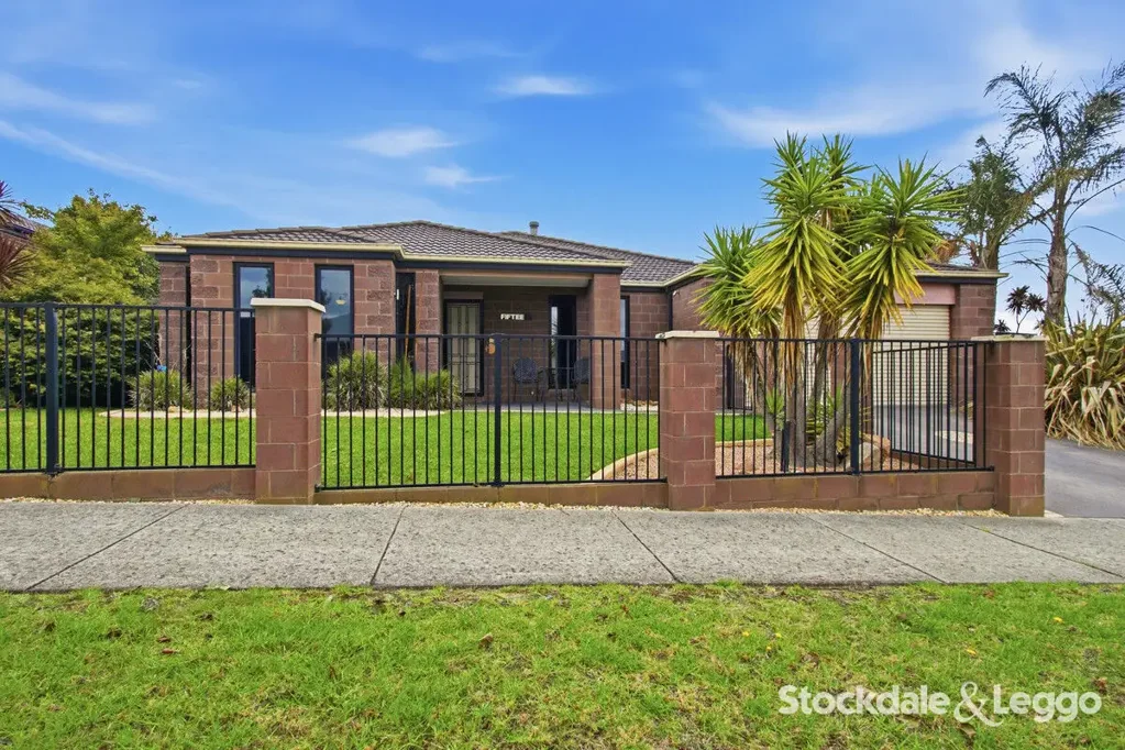 Morwell 4 Slaapkamer Spacious Family Living in Sought-After Heritage Estate