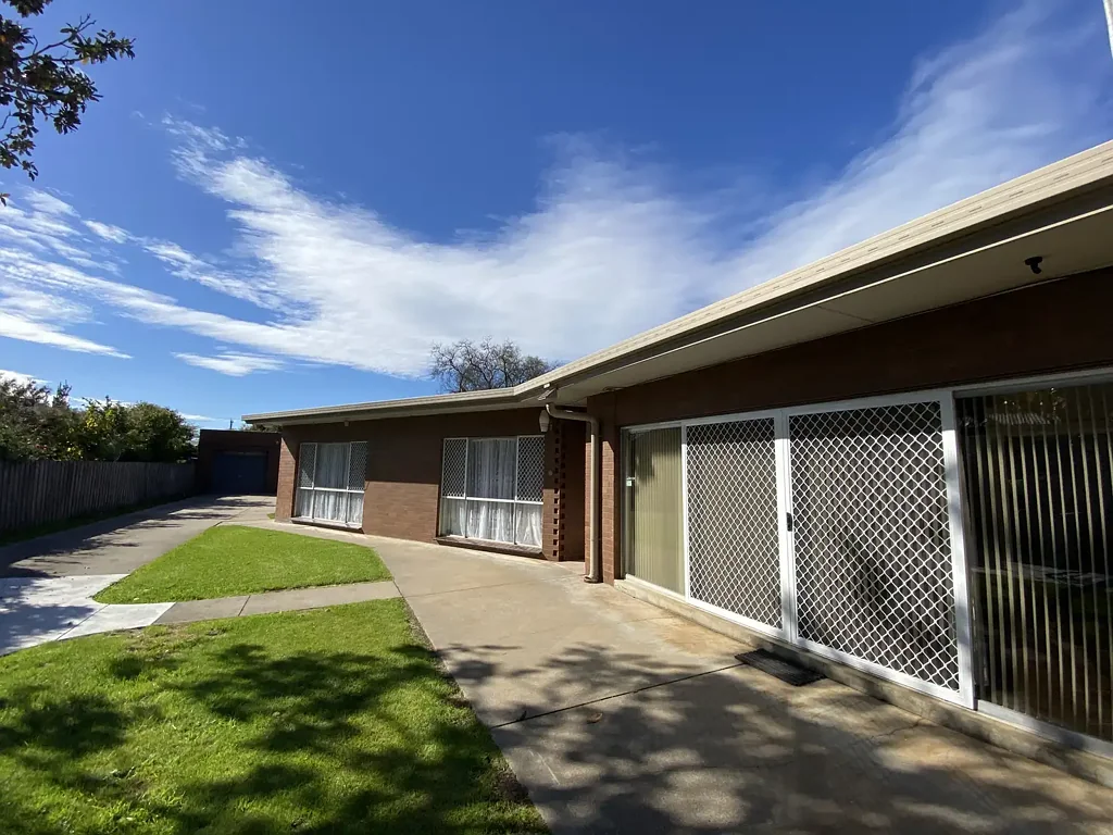 Charming 3-Bedroom Home in Sale