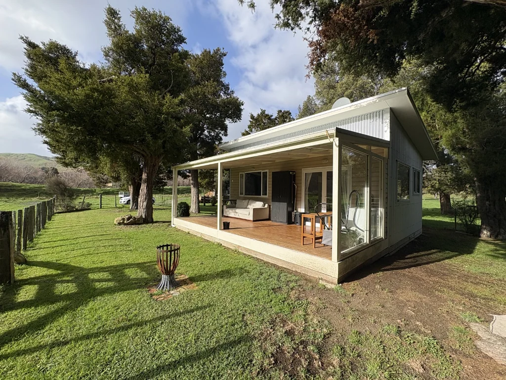 Totara Unit Awaits Ã¢ÂÂ Power & WiFi Included