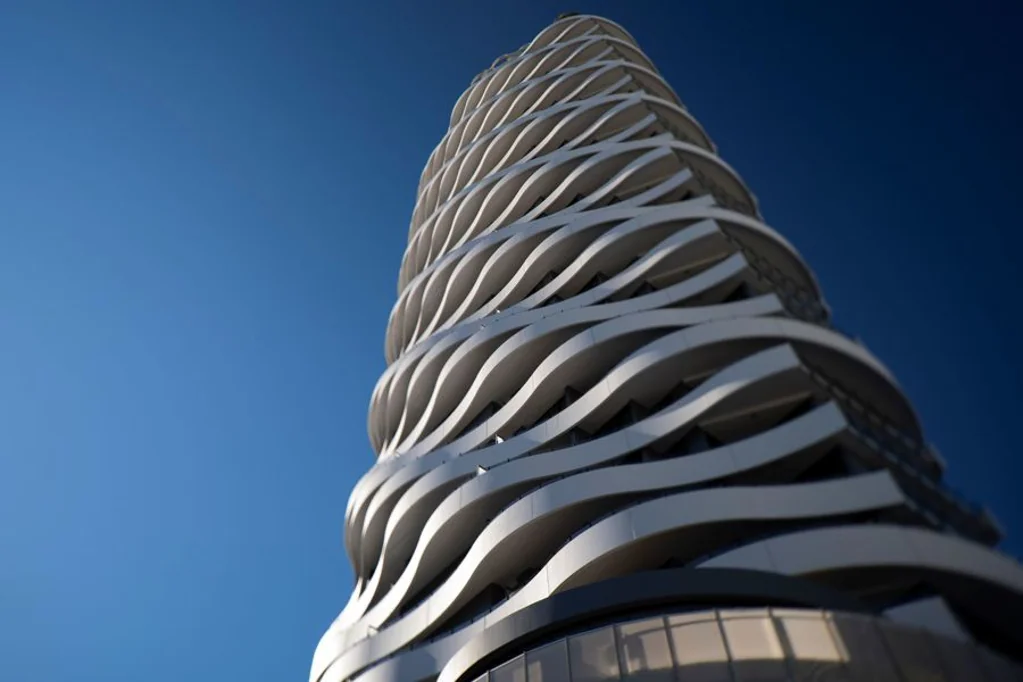 Broadbeach 3Moenga Sold off market discrete sale. Record building price.