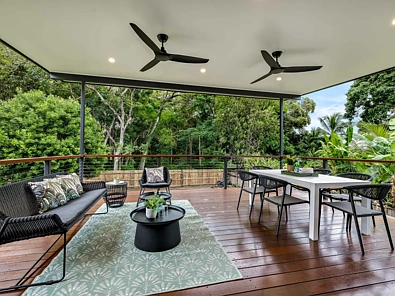 Machans Beach 3房 Sun, Space & Sea Breeze - Renovated Living at Machans Beach