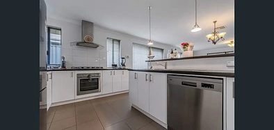28 Archdale Loop, Piara Waters, WA 6112, 3房, 2浴, House