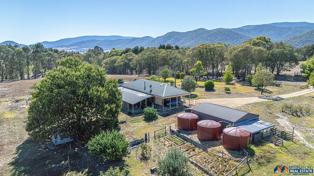 Myrtleford 4 Bedroom Home on 15 Acres
