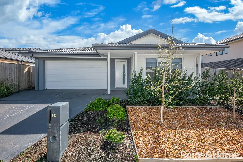 29 Arran Street, Gisborne, VIC 3437