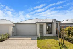 156 Aquamarine Parade, Treeby