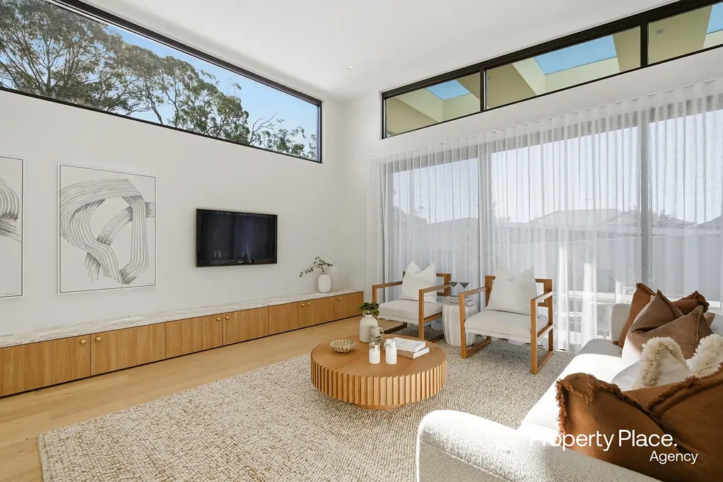 Caringbah South 3房 全新三卧别墅 D.velop.R打造 开放式布局 双砖结构 Bosch厨房 Parisi浴缸 地下车库 便捷交通 优质学区 Burraneer Bay近便 Freestanding Single-Level Sophisticated Luxury