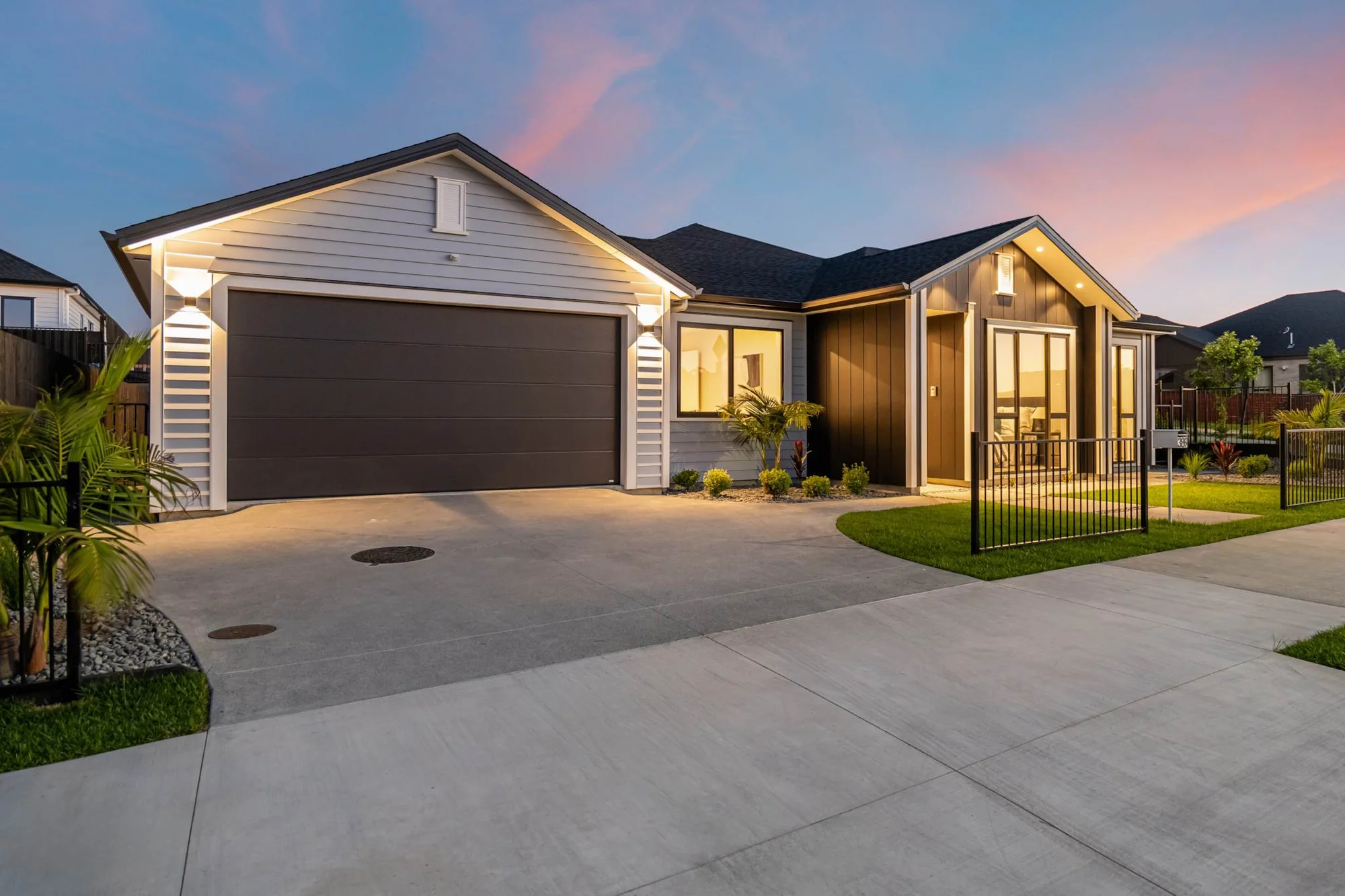 Milldale 5房 Corner Family Living with Granny Potential