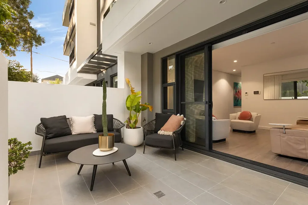 Cronulla 2બેડરૂમ Near New Courtyard Apartment