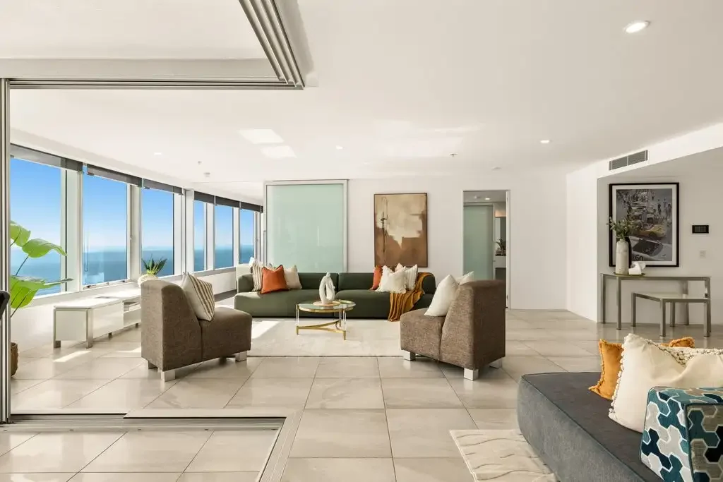 Surfers Paradise 3房  Luxury Sky Home in Q1 | Panoramic Views |  Immediate Occupancy