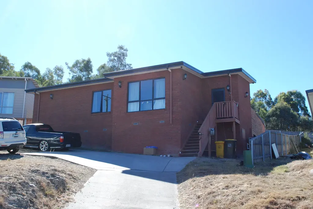 New Norfolk 4غرفة نوم 4 Bedroom 2 Bathroom Family Home