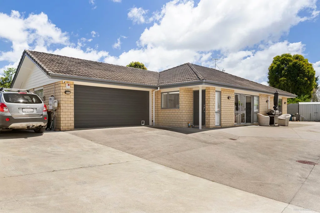 Pukekohe 4ਬੈੱਡਰੂਮ TIME TO GO.