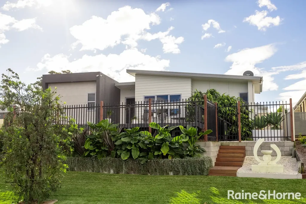 Ulladulla 5Zimmer Striking Design. Uncompromising Style.