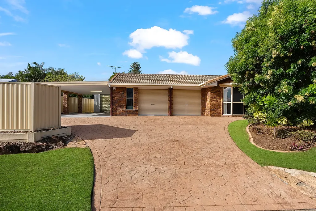 1 Darescott Court, Victoria Point, QLD 4165