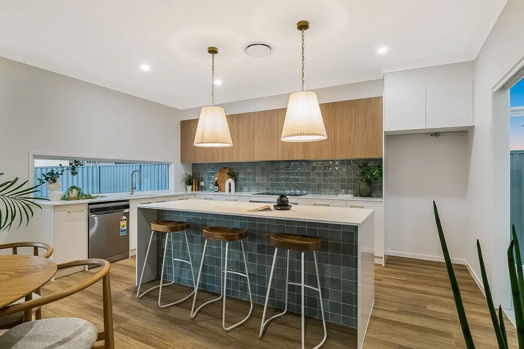 Victoria Point 4 Bedroom BRAND NEW HOME - ALL THE UPGRADES - MOVE IN READY!