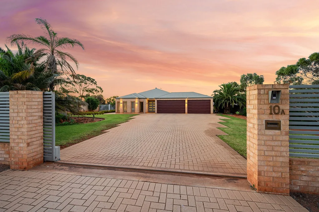 10A O'Byrne Crescent, Broadwood, WA 6430
