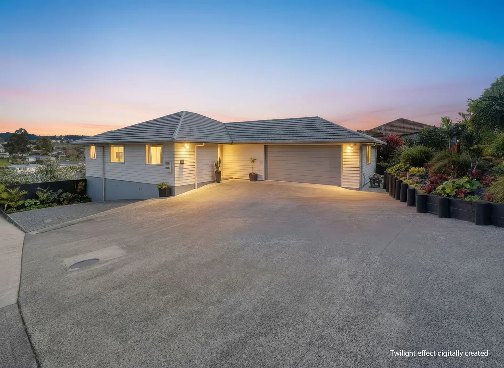 Tikipunga 3 Bedroom Deck, Views & Easy Tikipunga Living