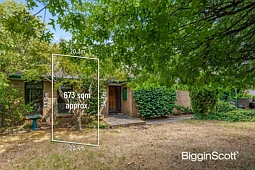 2 Haig Court, Doncaster East